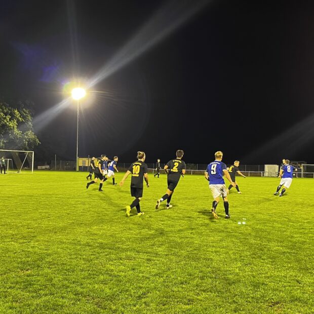 sv-birlinghoven-sportverein-fussballverein-sankt-augustin-auswaertssieg-senioren-in-meindorf-neu
